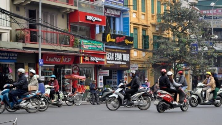 2 days in Hanoi - scooters in Hanoi