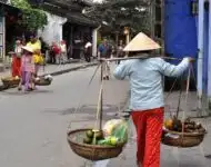 The N&oacute;n L&aacute; &ndash; Vietnamese Hat