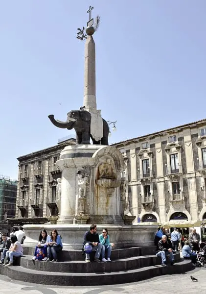 Fontana d’ell Elefante, Catania