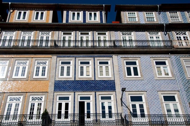 Tiled Fascia Porto