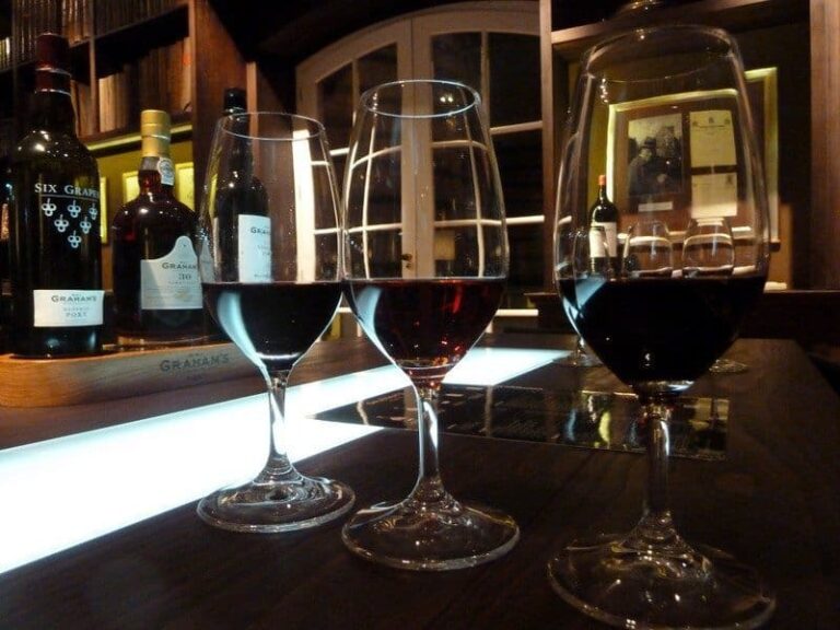 three-glasses-port-wine