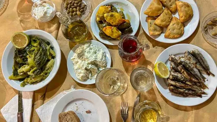 Authentic food experiences to explore in Crete 
