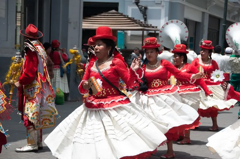 Peruvian Dancers