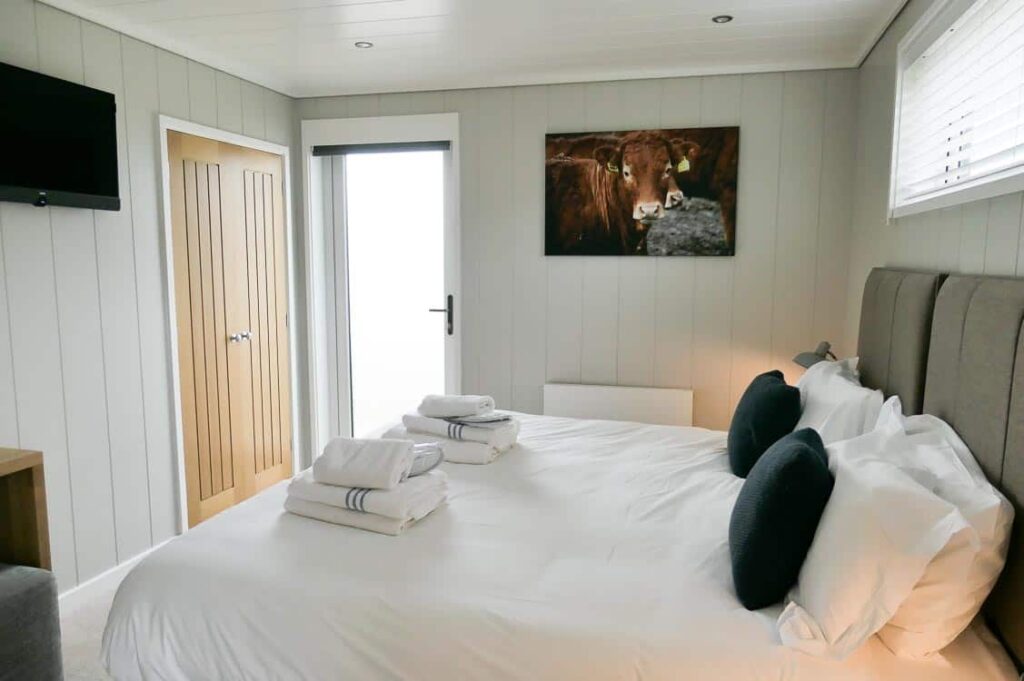 Luxury lodge Somerset - second bedroom
