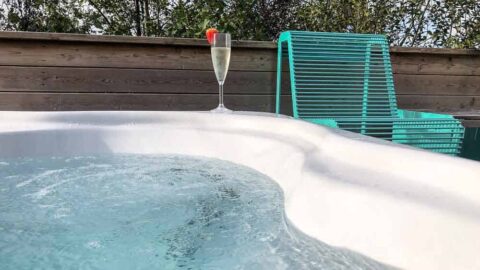 Luxury lodges with hot tubs