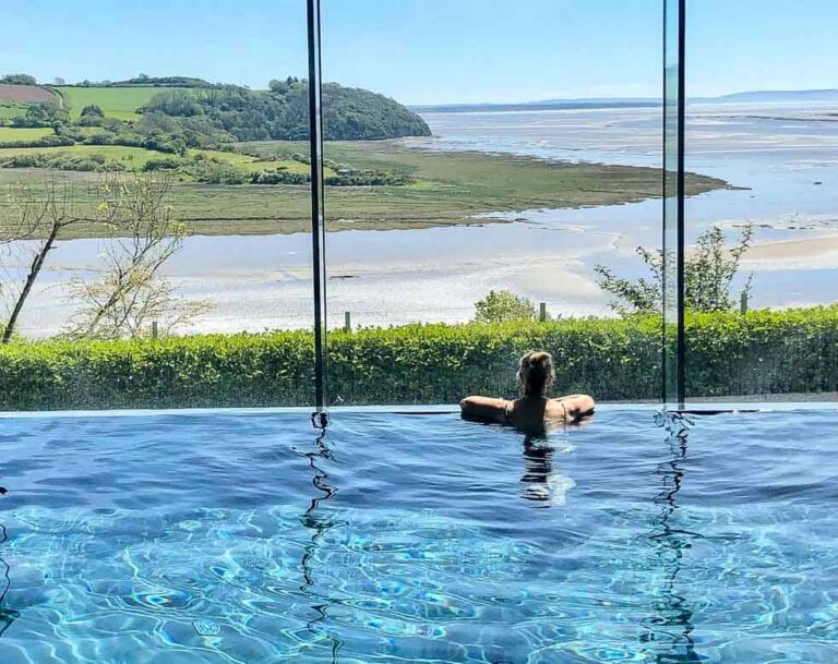Dylan Coastal Resort Spa - infinity pool with view