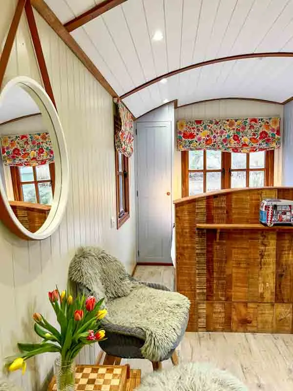 Shepherd hut interior, Merry Harriers, Surrey