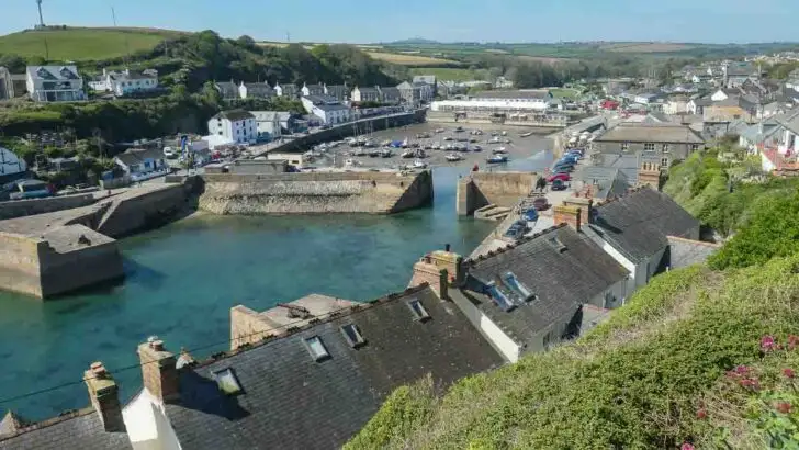 A guide to visiting Porthleven, Cornwall