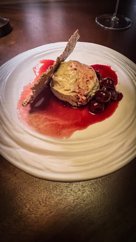 Gökova Tahini mousse with cherries